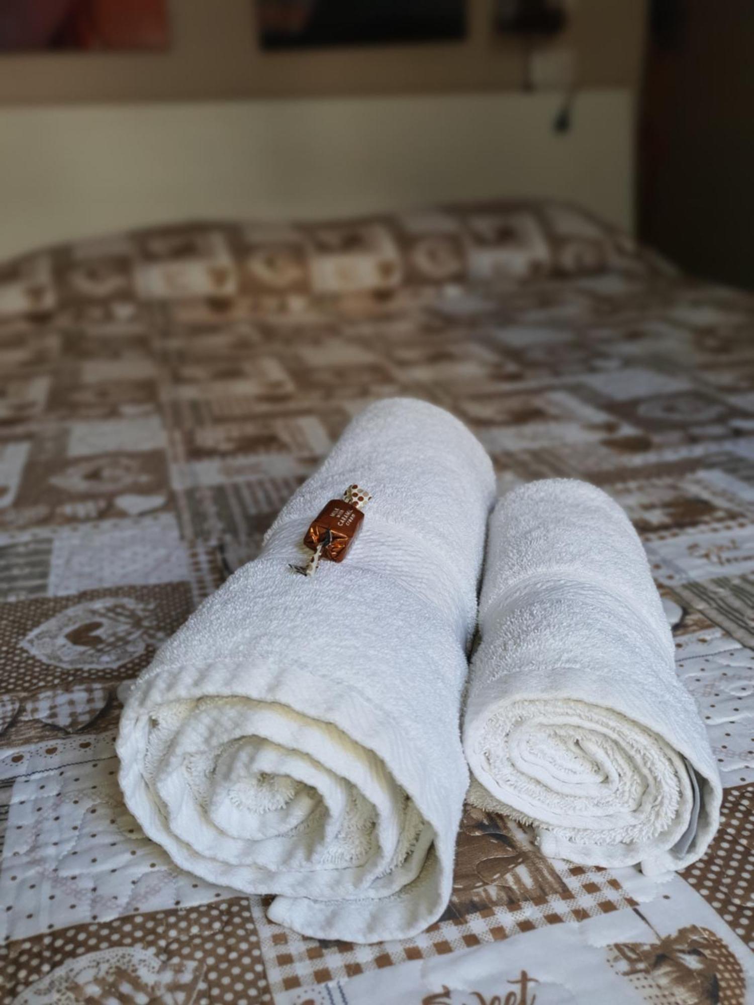 4Rooms Guest House Free Wi-Fi Salerno Exteriör bild