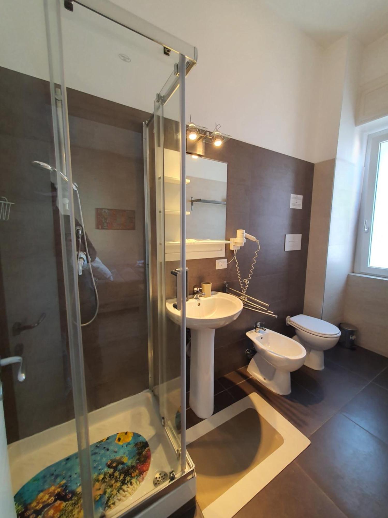 4Rooms Guest House Free Wi-Fi Salerno Exteriör bild