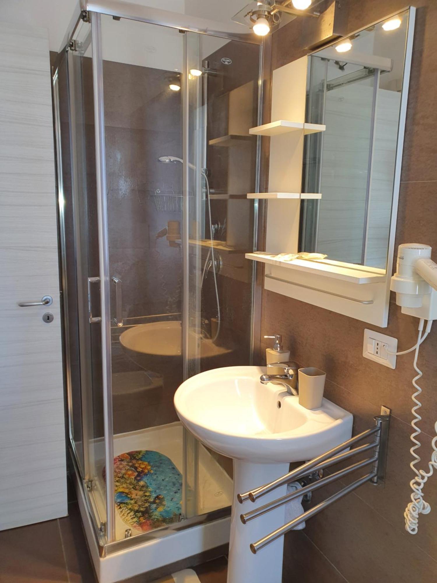 4Rooms Guest House Free Wi-Fi Salerno Exteriör bild