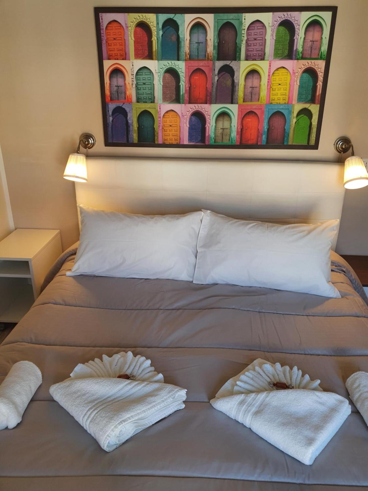 4Rooms Guest House Free Wi-Fi Salerno Exteriör bild