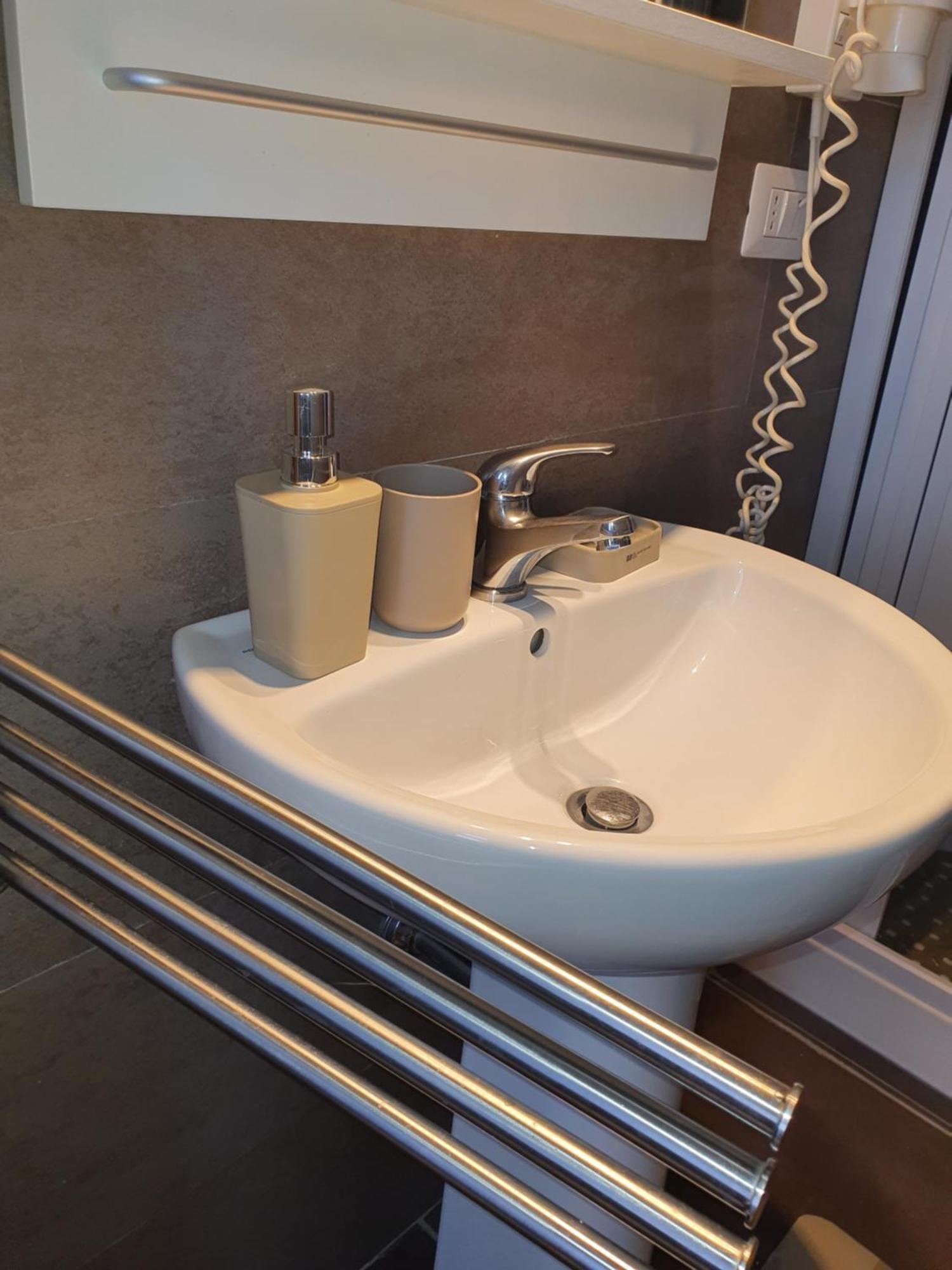 4Rooms Guest House Free Wi-Fi Salerno Exteriör bild