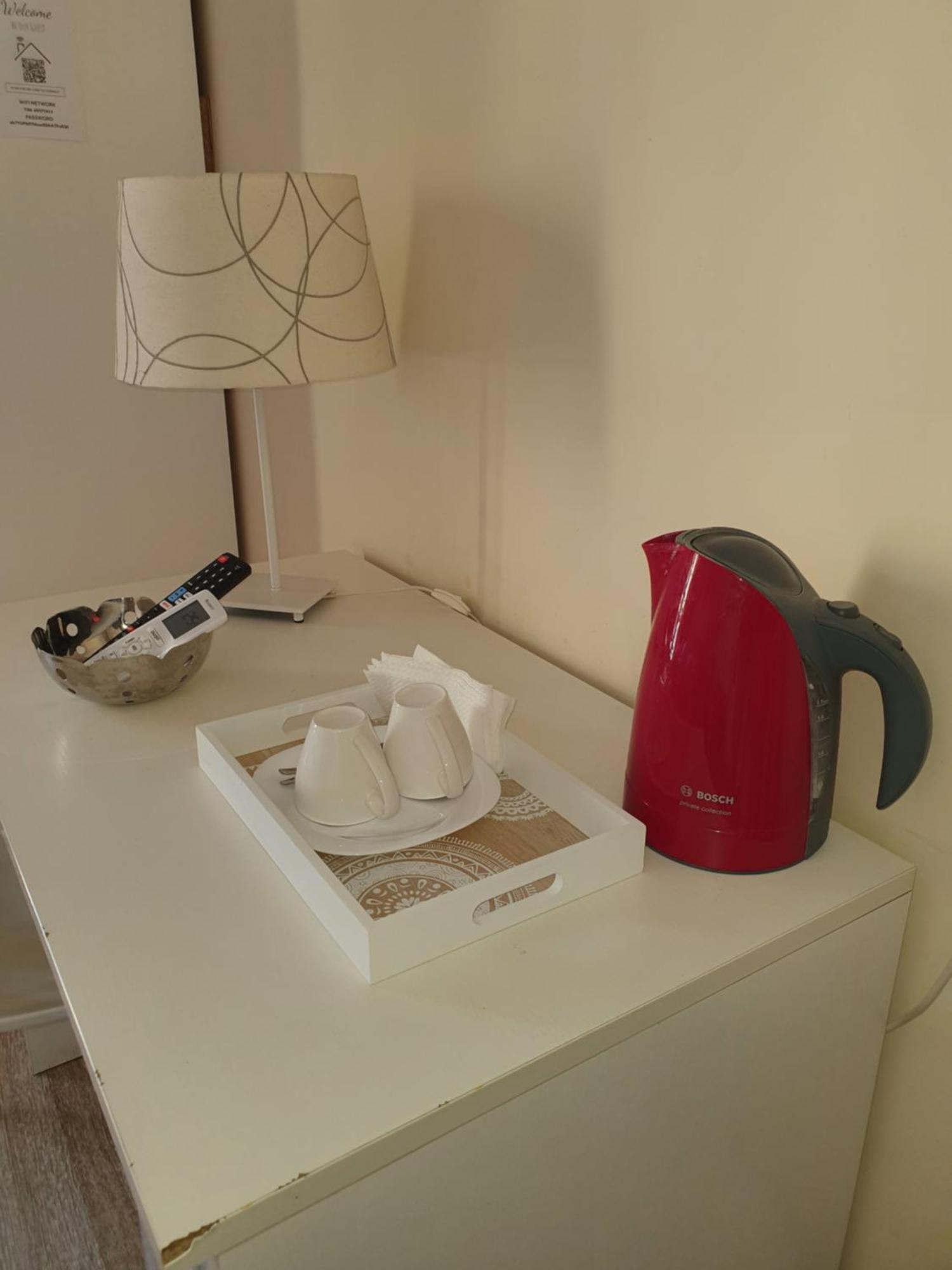 4Rooms Guest House Free Wi-Fi Salerno Exteriör bild