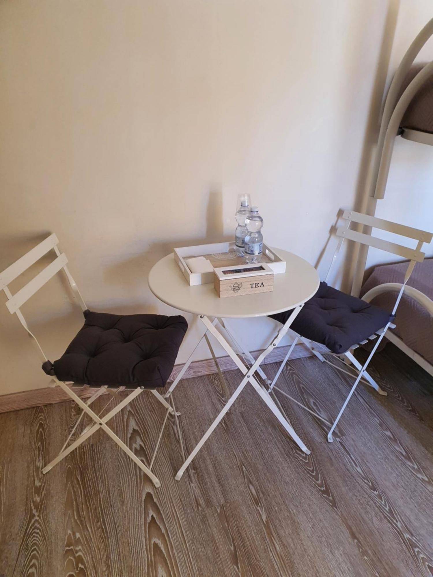 4Rooms Guest House Free Wi-Fi Salerno Exteriör bild