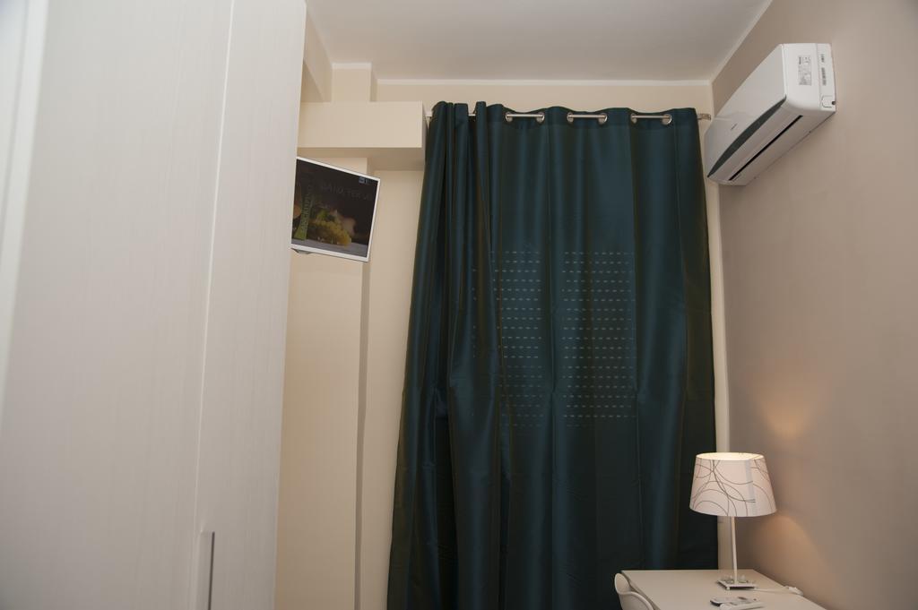 4Rooms Guest House Free Wi-Fi Salerno Rum bild