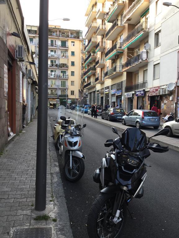 4Rooms Guest House Free Wi-Fi Salerno Exteriör bild