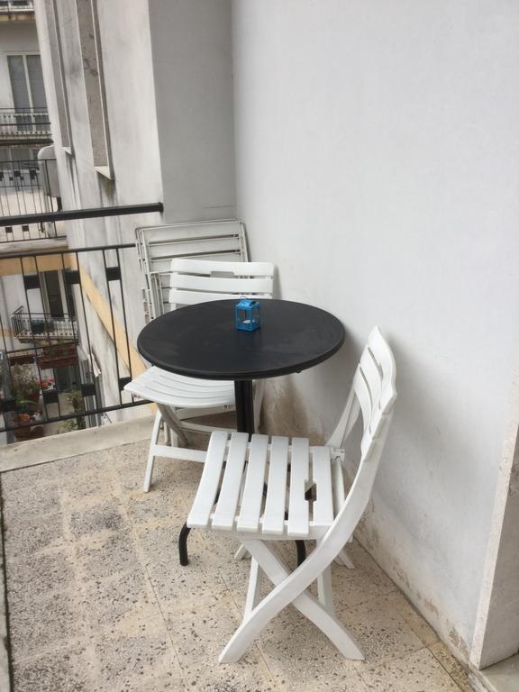 4Rooms Guest House Free Wi-Fi Salerno Exteriör bild