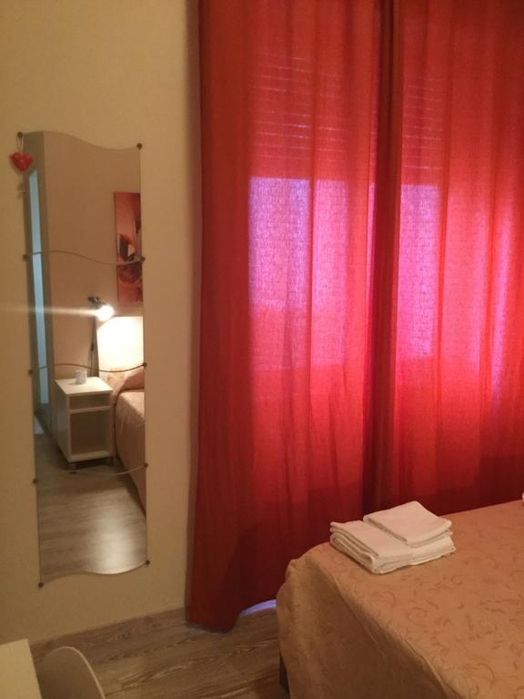 4Rooms Guest House Free Wi-Fi Salerno Exteriör bild